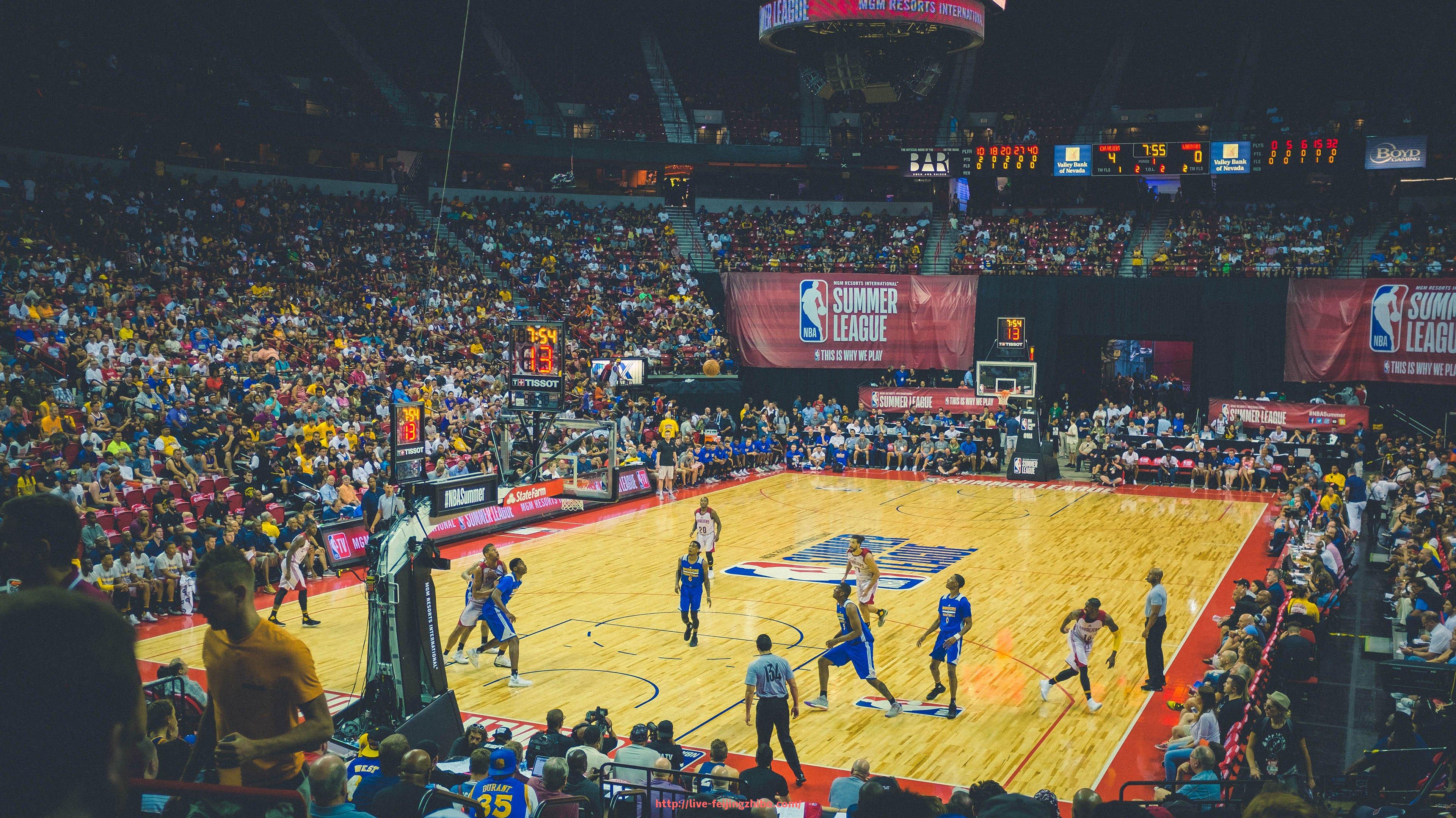 飞鲸体育直播-一个意甲赛季有几支球队降级？附近年变化趋势